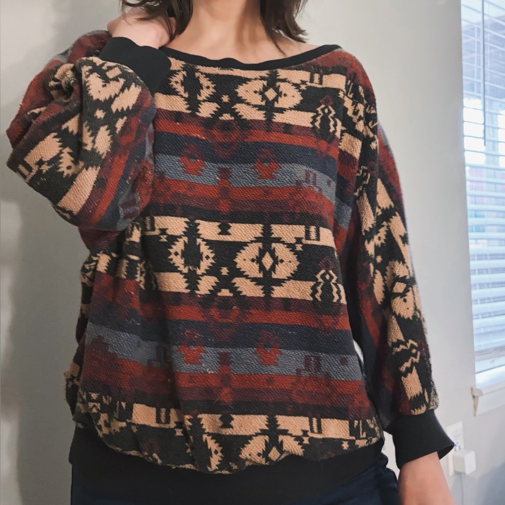 Billabong tribal sweater